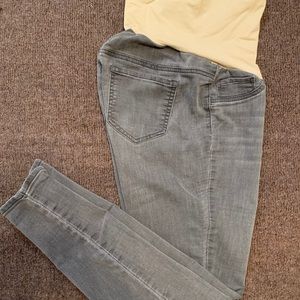 MATERNITY Gray Skinny Pants